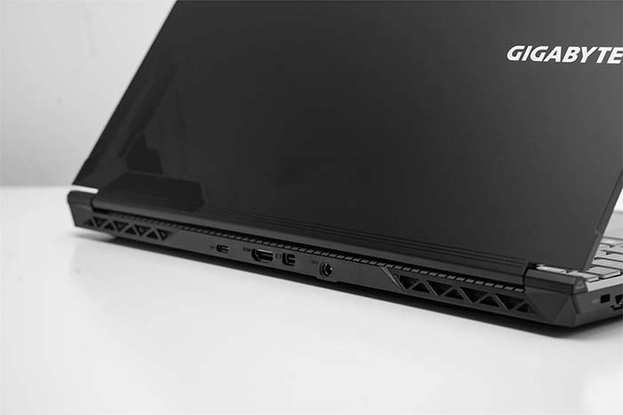 TNC Store - Laptop Gigabyte G5 MF F2VN313SH